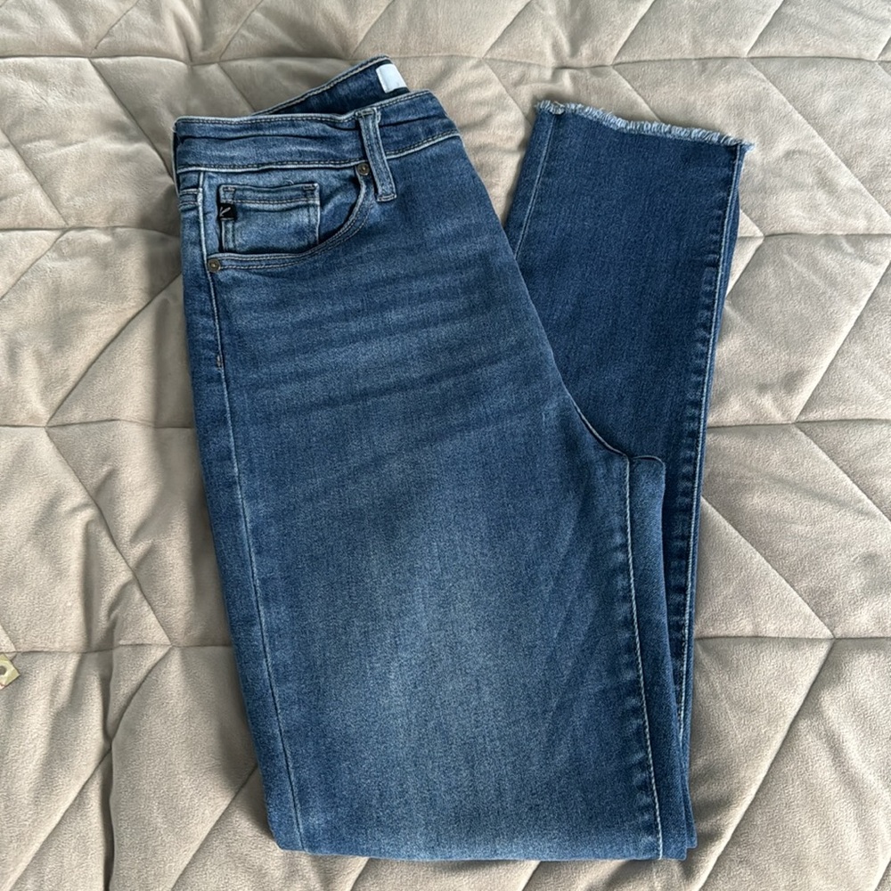 KanCan jeans size 13/30 High rise medium wash